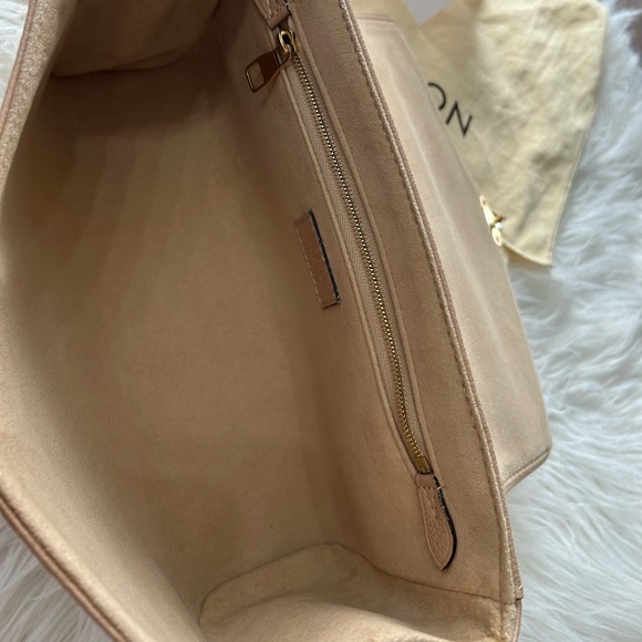 LOUIS VUITTON SAINT-GERMAIN LEATHER HANDBAG - Picture 5 of 11